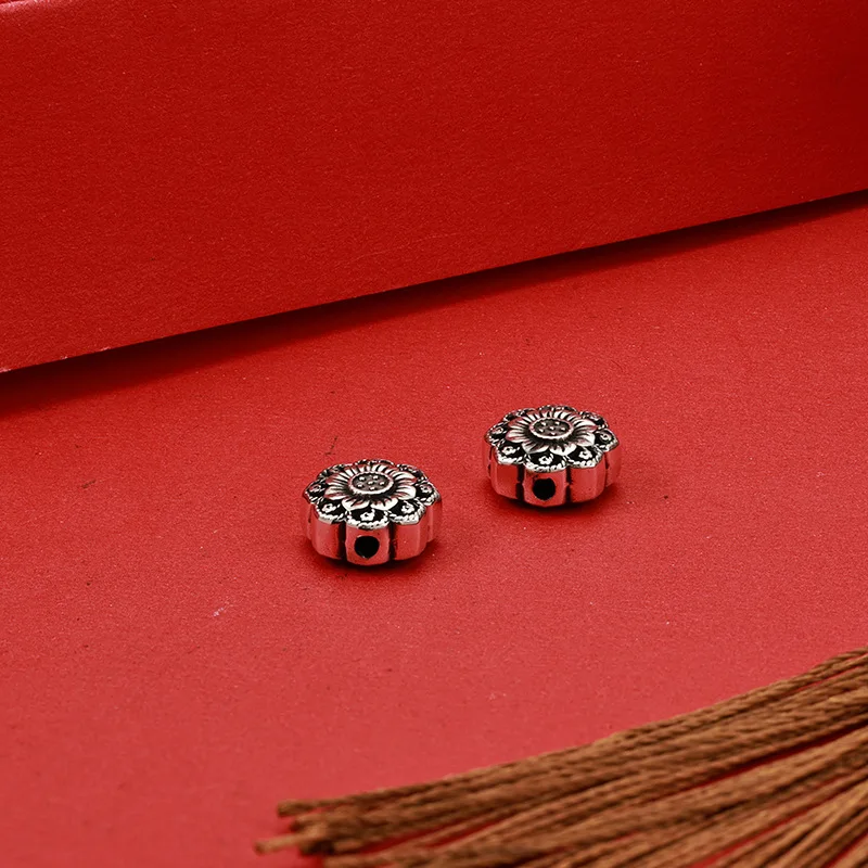 Plum Orchid Bamboo Chrysanthemum S999 Sterling Silver Small Daisy bead Accessories Vintage style hand-beaded chrysanthemum