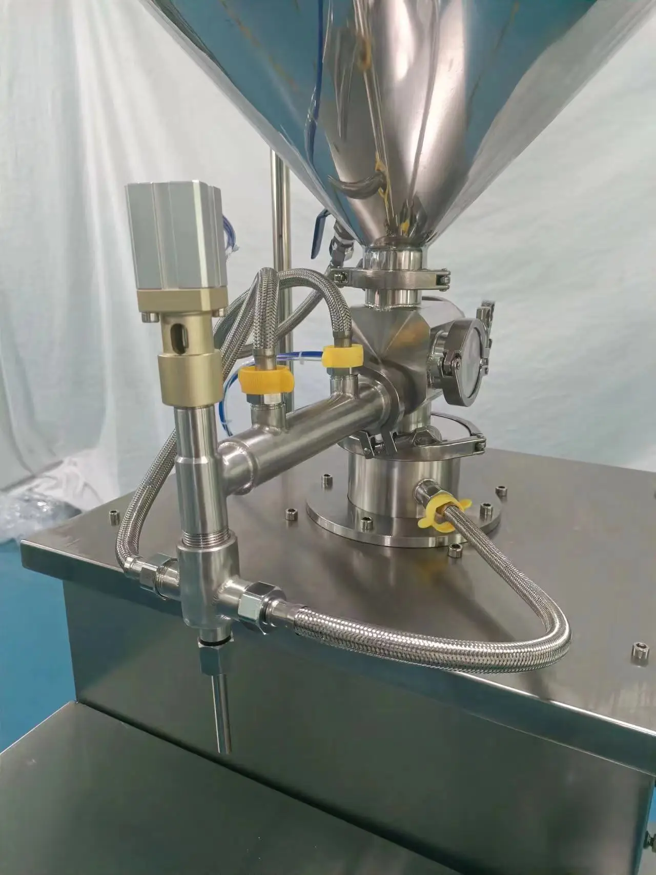 Semi Automatic Plastic Glass Bottle Manual Machinery Liquid Paste Honey Bottle Filling Machine