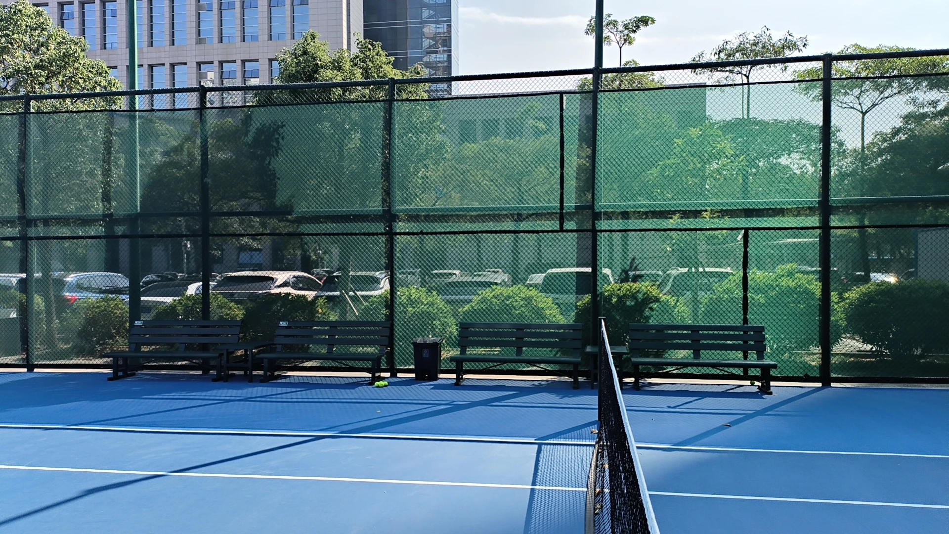 HDPE Green windbreak nets plastic nets green tennis net Tennis court windproof rate of 60% SUPPORT ODM/OEM