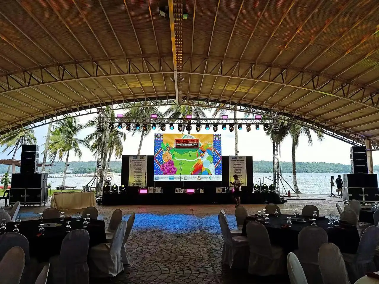 Concerts Full-Color Screens Outdoor Conference Rooms P3.91High-Resolution Front Maintenance Rental LED Display Wall Screens