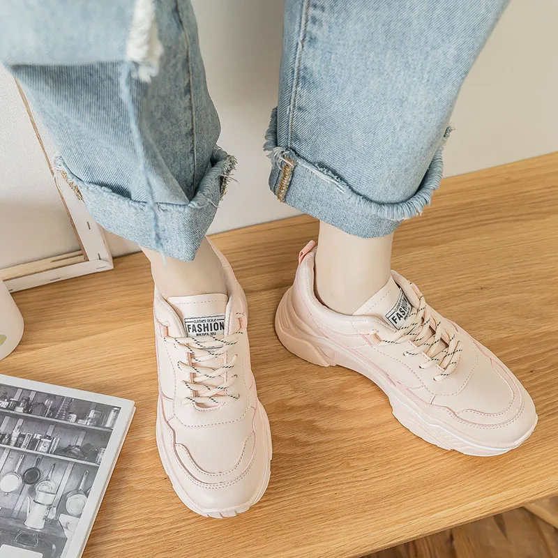 2019 Stylish thick-soled comfortable lace up breathable women green casual sneakers shoes