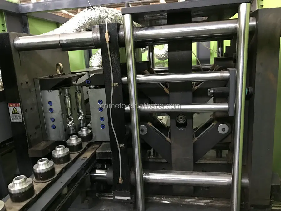 Fully Automatic 2 Cavity 2000 Bph Pet Bottle Blowing Machines For Plastic Bottle Making Machine