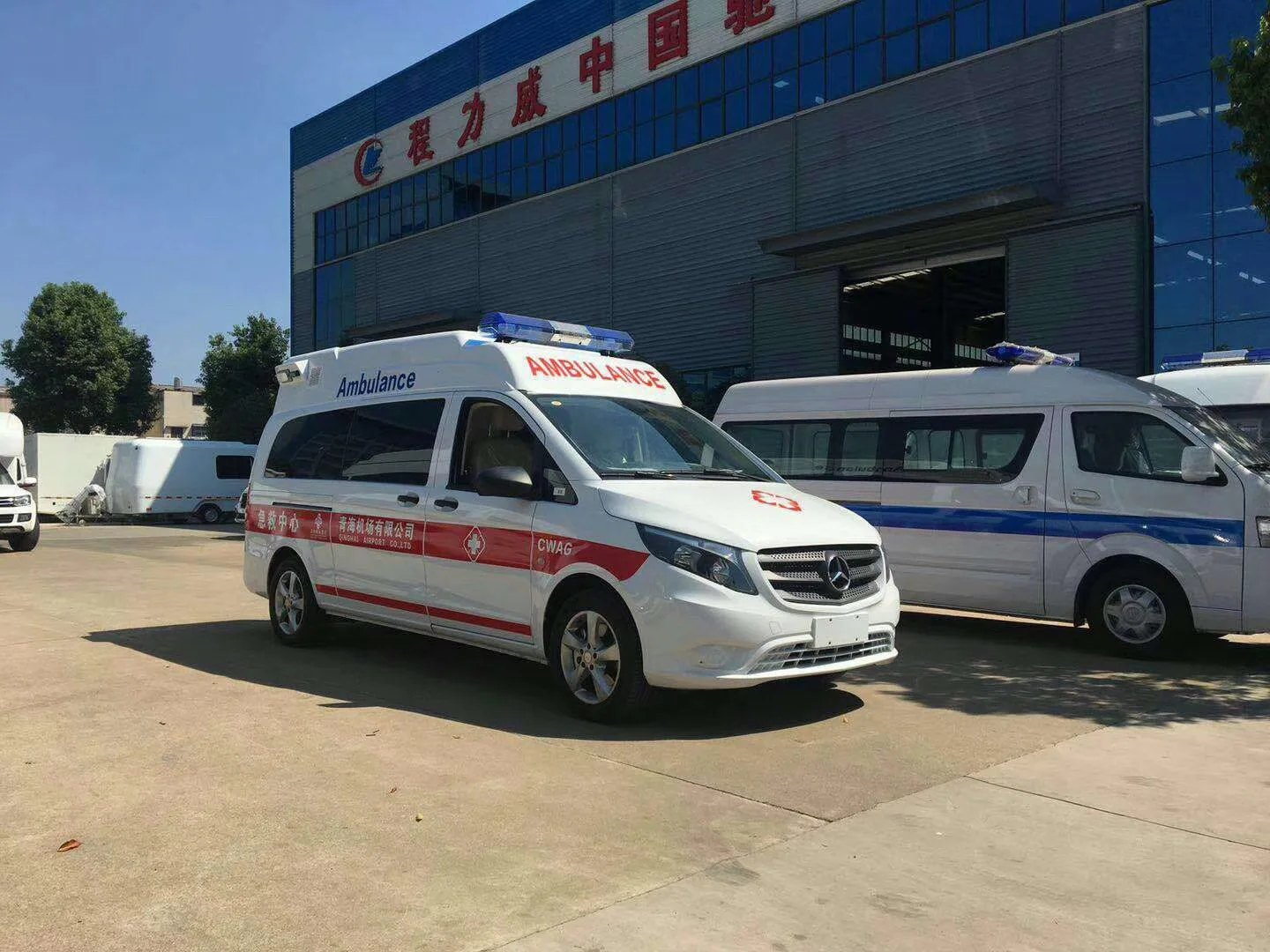 Top Level ambulance for sale 4x4 Mini Germany Rescue Vehicle Ambulance
