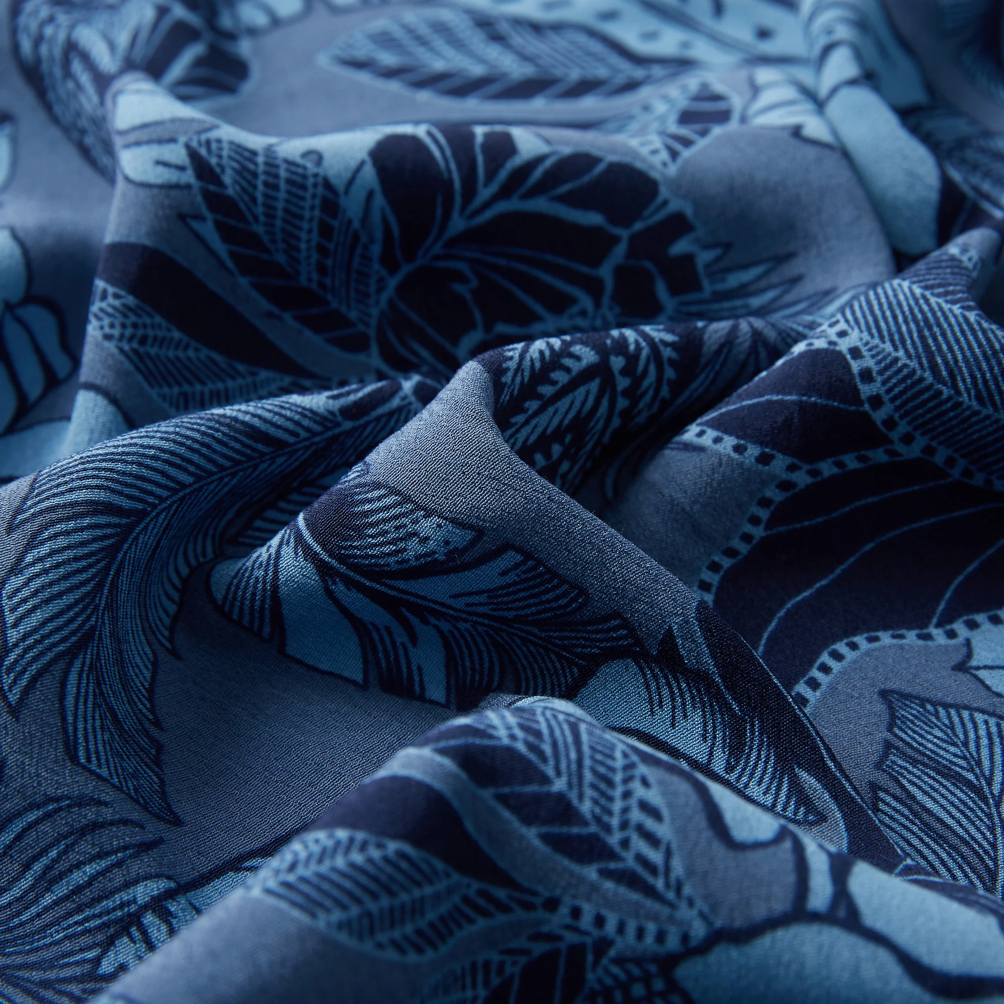 NO MOQ 2022 new design crinkle 53% viscose 47% rayon printed poplin fabric for dress