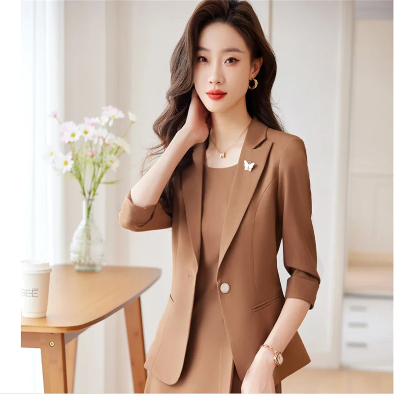 Factory Custom  Wholesale Elegant Office Wear  Half Sleeve 2 Pieces Women Suits