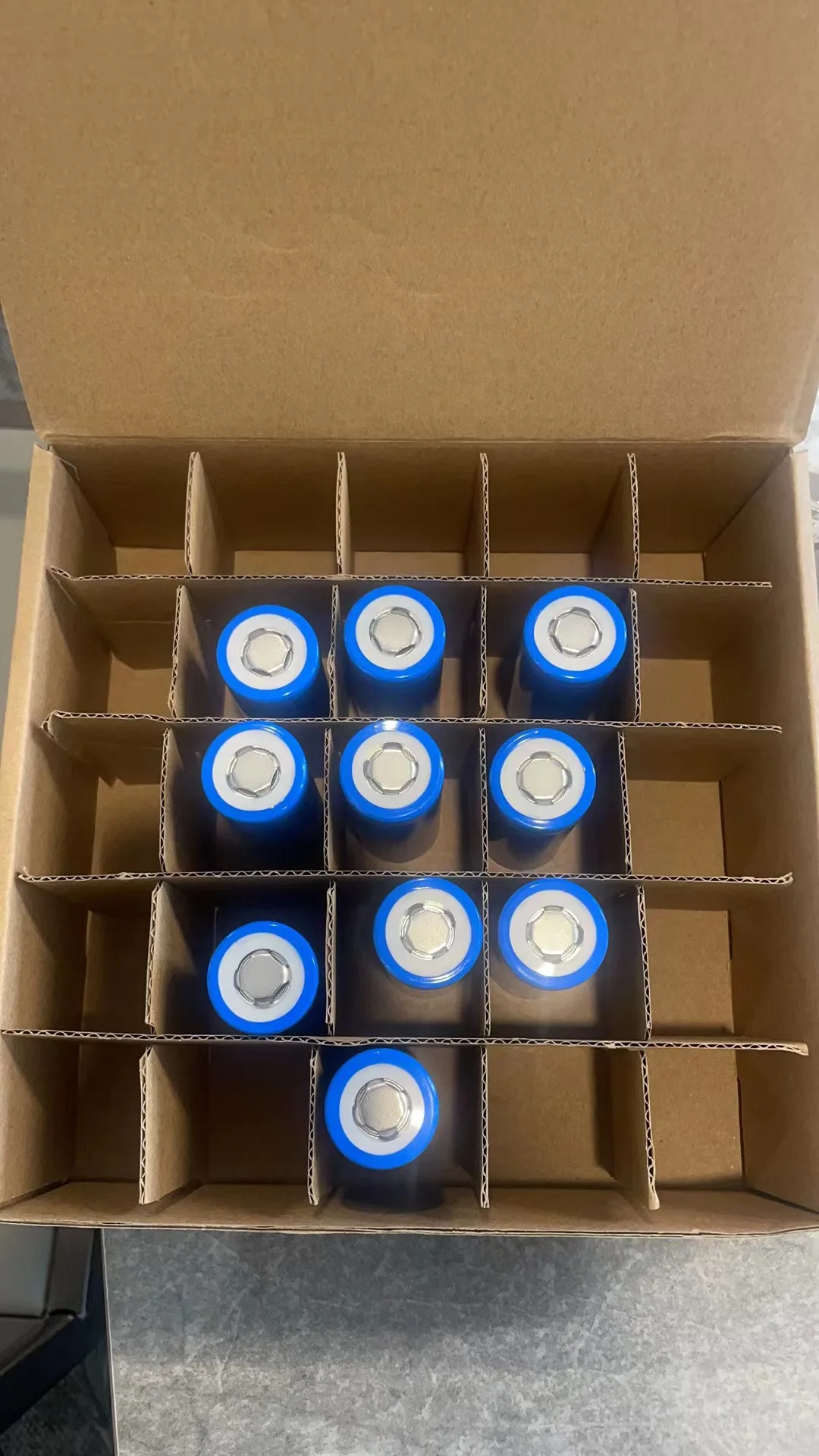 26700 sodium-ion battery 3.1V 3300 mah 3.3AH 4000 times cycles Na-ion battery for sale sodium battery