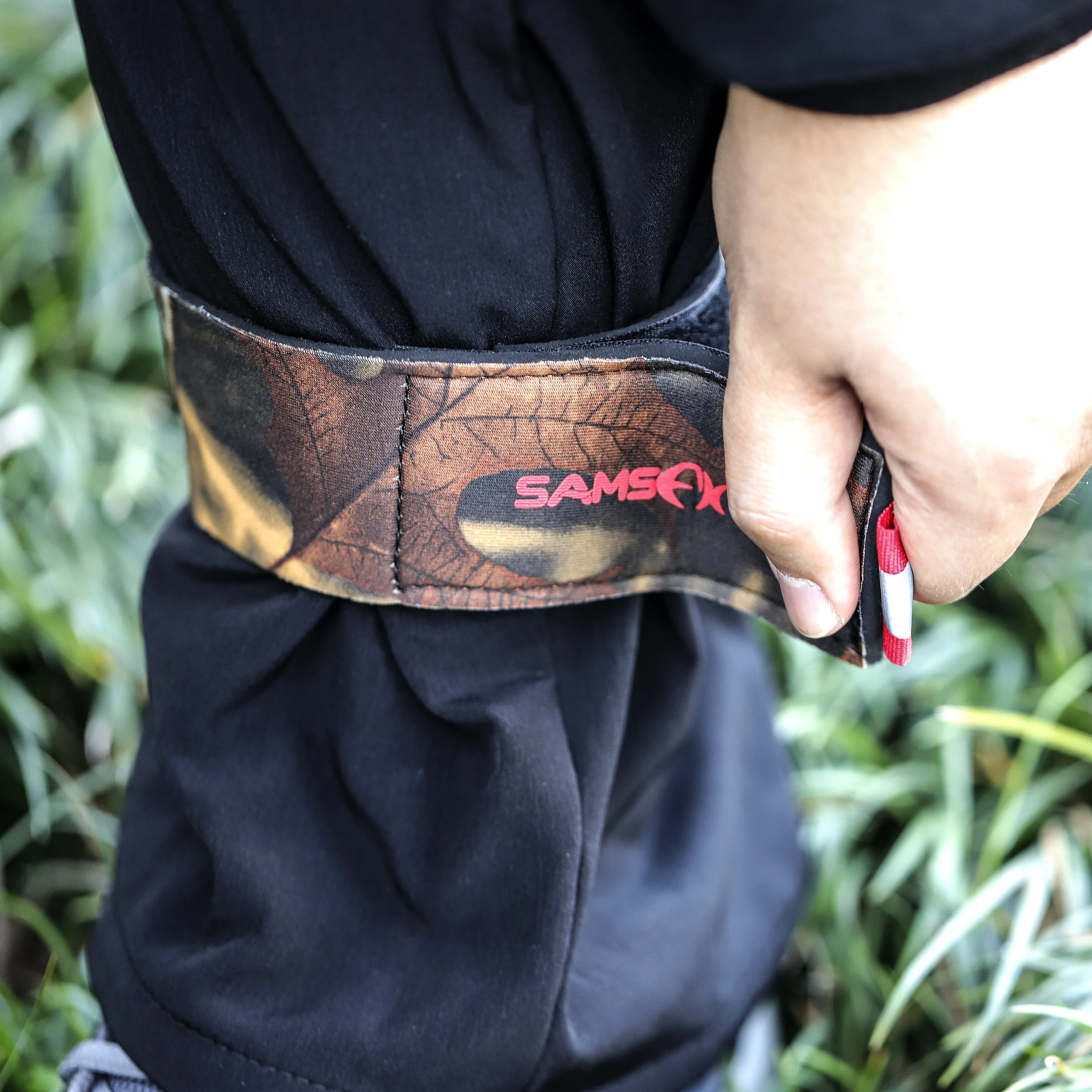 SAMSFX Neoprene Ankle Pant Garters Reusable Straps 2 inch Wide for Fly Fishing Waders Riding 1Pair