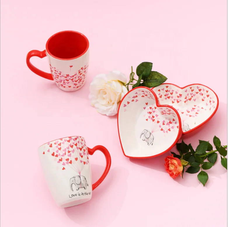 Оптовая продажа, керамическая тарелка в форме сердца для ресторана, набор керамических стаканчиков для ужина, фарфоровые тарелки для завтрака в отеле, любимый подарок