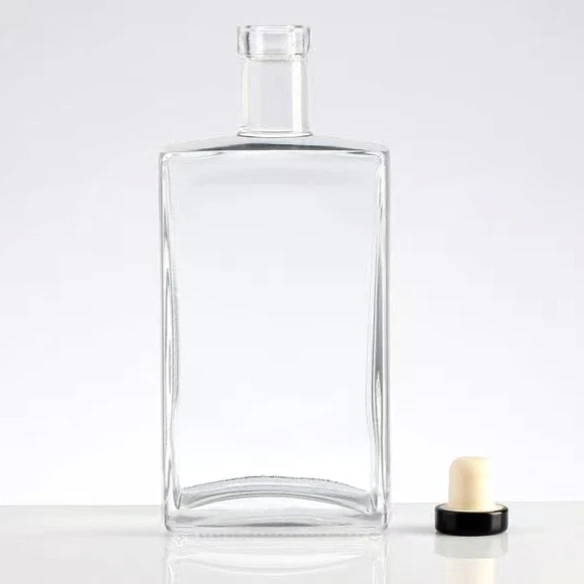 Crystal White Material 700ml Glass Liquor Bottles Gin Rum Brandy Whisky Glass Bottles with T Cork