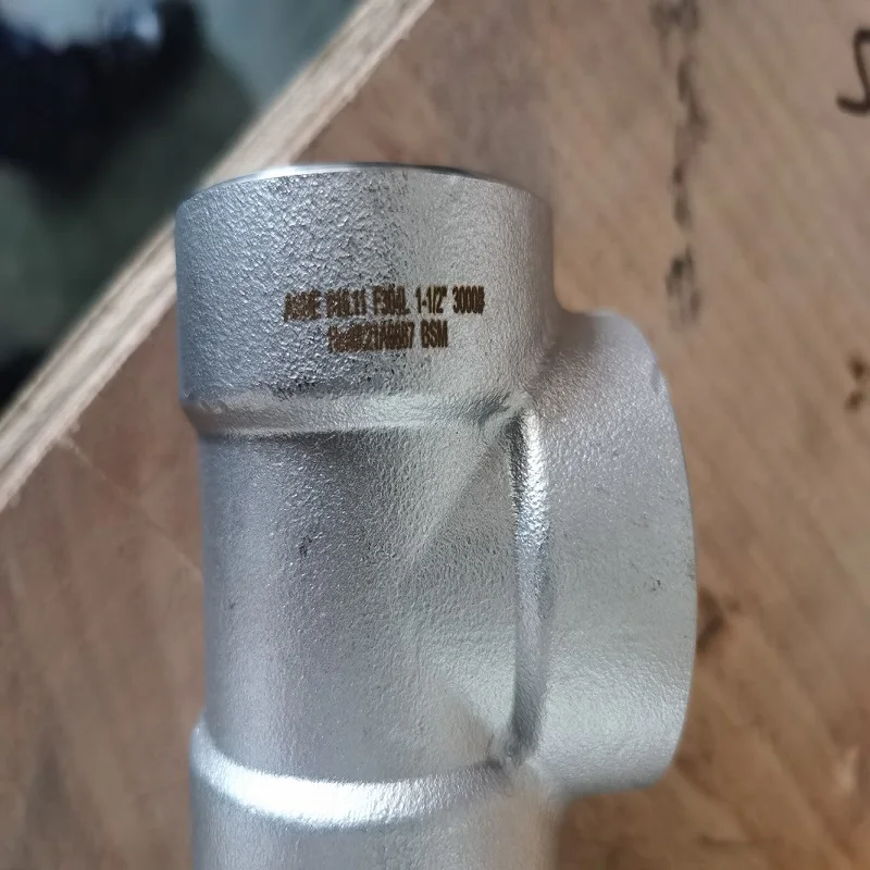 PMI Tested ASME B16.11 A182 F316/316L Forged Pipe Fitting Tee NPT Threaded