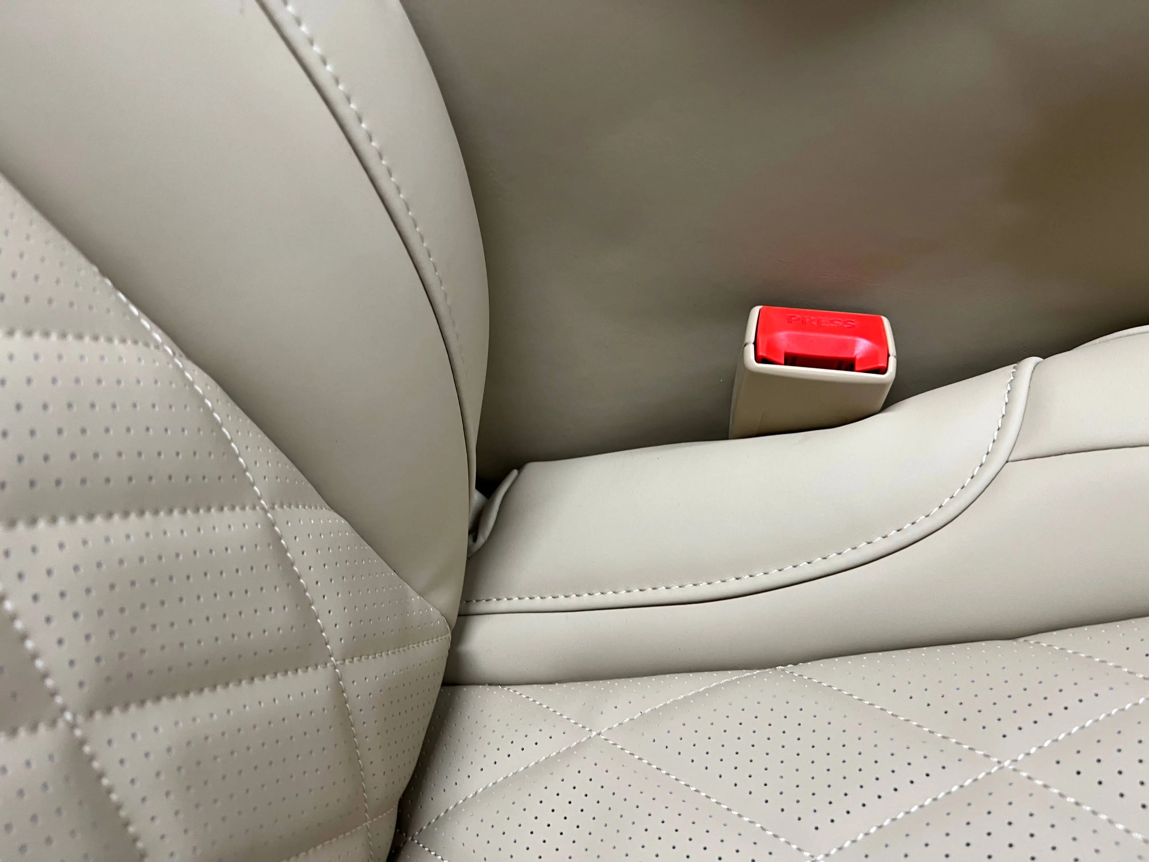 Zero gravity aviation seat giant whale model Alphard backrest for Vito, Sienna ,Hiace ,carnival, Sprinter,GL8