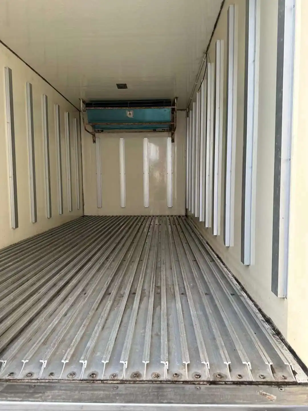 Used isuzu 4x4  Refrigerator small cargo Truck Isuzu 4k refrigerator car/van