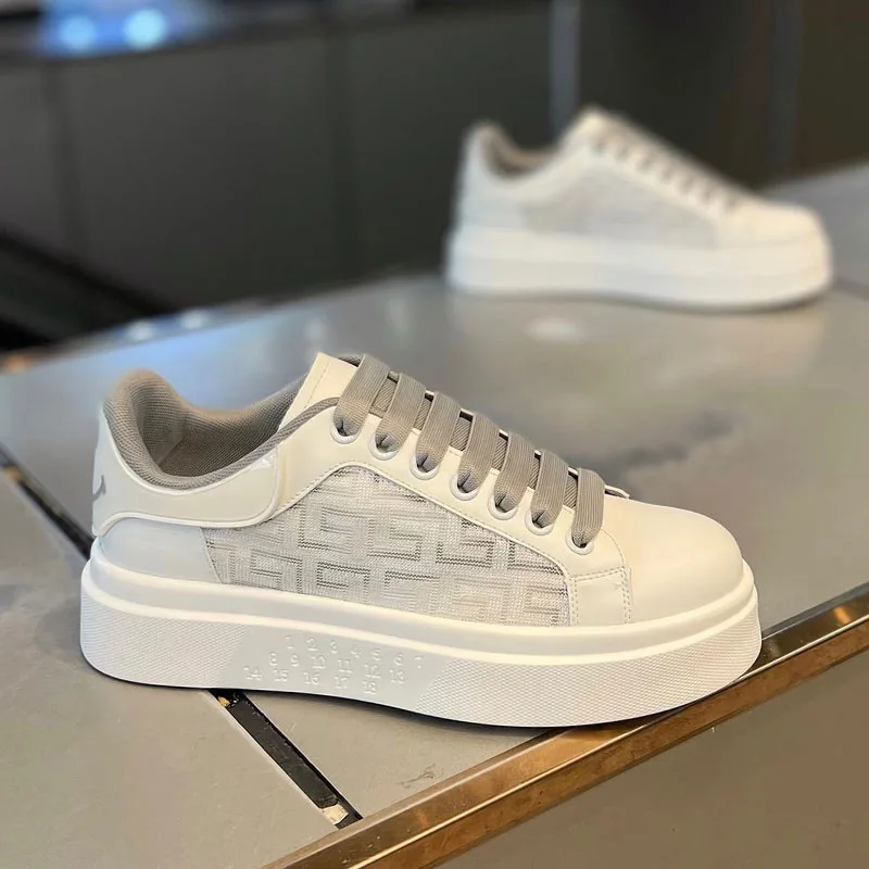 2024 New Style Fitness Walking Style Chunky Board Shoes Daily Walking Student Trendy Casual Sneakers For Men