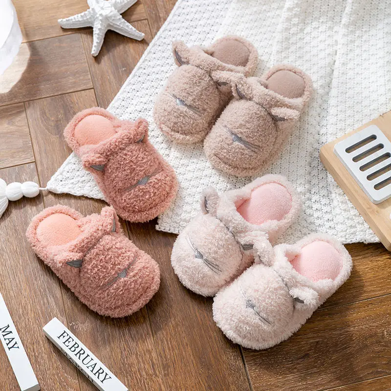 
Hot Sale Cute Kid Slippers Faux Soft Fur Slides Colorful Children Slides For Outdoor Kid Fur Slippers 