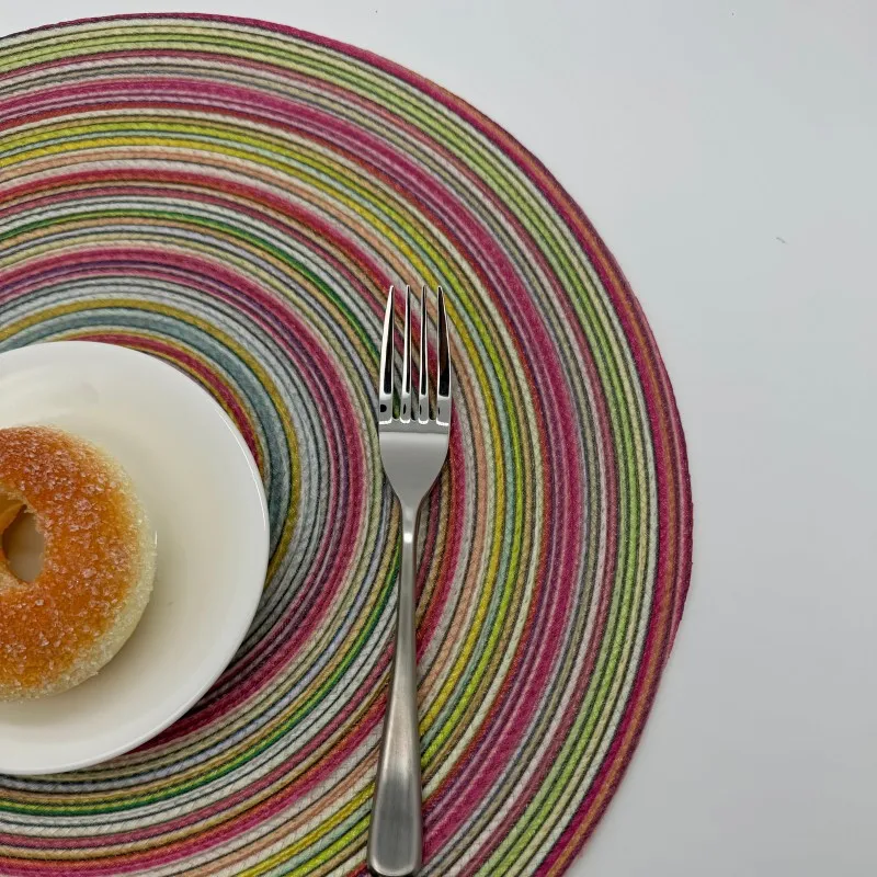 Uniquely Designed Customisable Eco-Friendly PP/PC round Placemats Personalised Heat-Resistant Non-Slip Table Pads