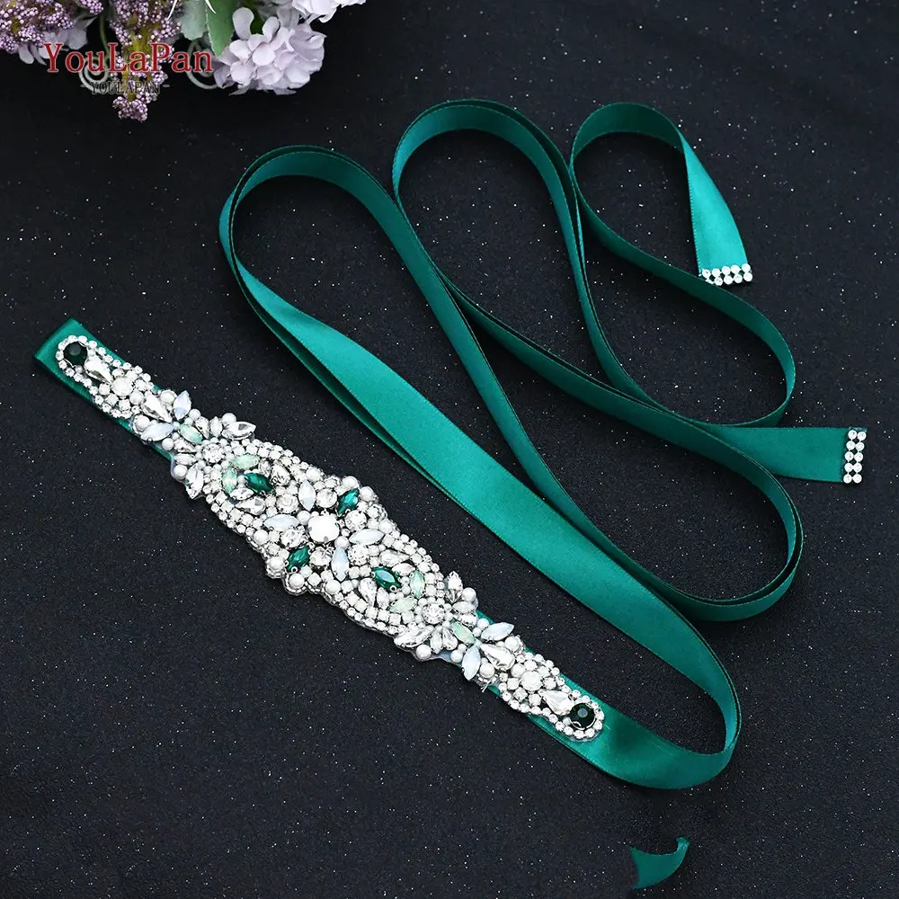 Женский пояс со стразами