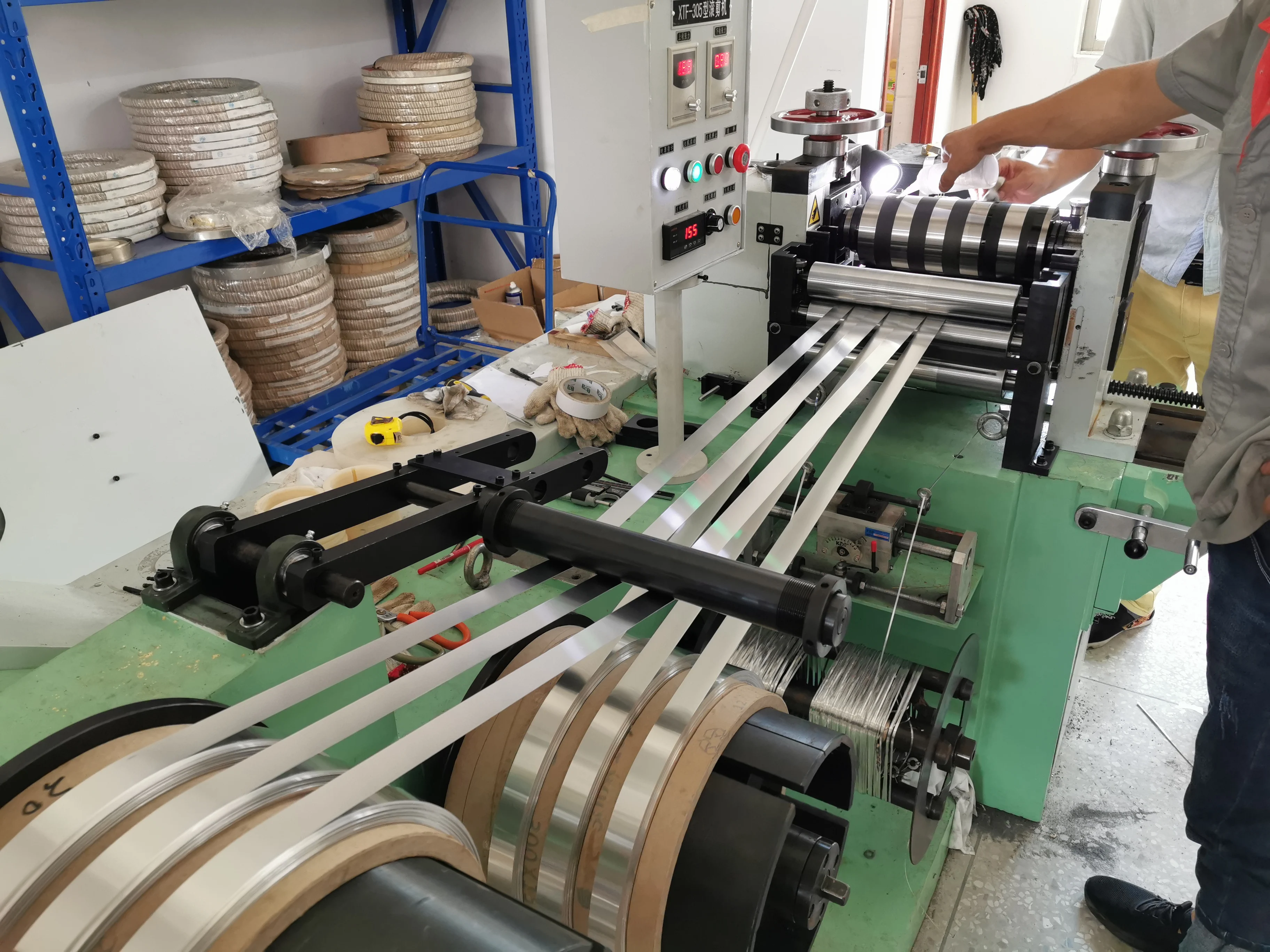 
High quality steel coil slitting machine small slitting machine cut to narrow strips slitter automatic for sale in China 