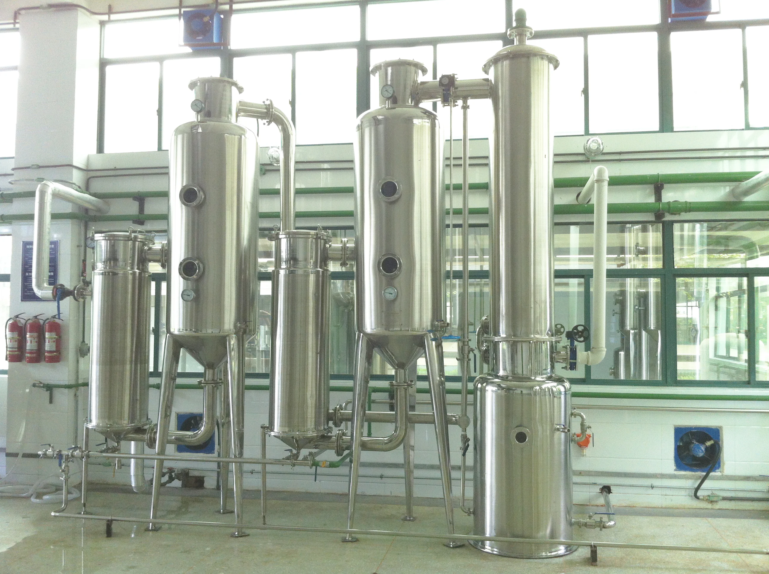 
Direct selling stainless steel double-effect external circulation alcohol vacuum evaporation concentrator 