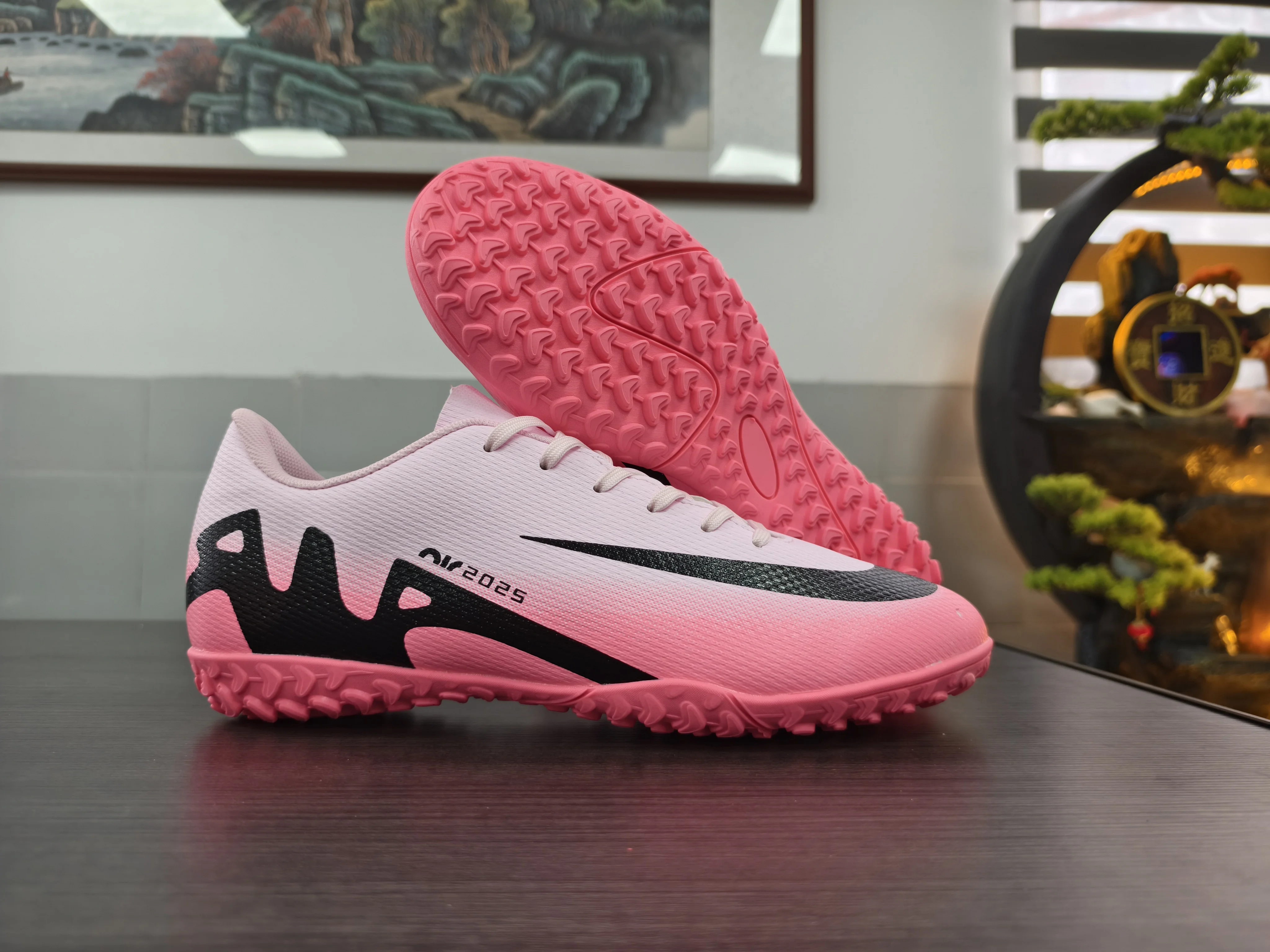 Hot Sale Outdoor TPU Shoe Sole Factory Base In Wenzhou China Football Sneakers Outsole