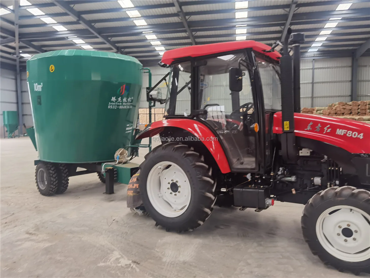 Farm machinery dairy farming tmr cow feed mixer truck for sale