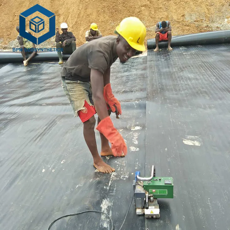 GRI-GM13 ASTM Standard Double Smooth 2mm HDPE Geomembrane for Mining project