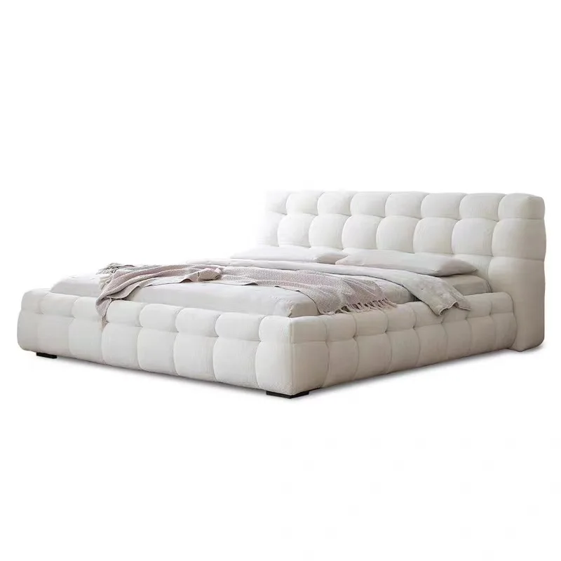 Master Bedroom Double 1.8m Velvet Modern Princess Bed High Quality Hotel Luxury King Size Bed Creative Designer