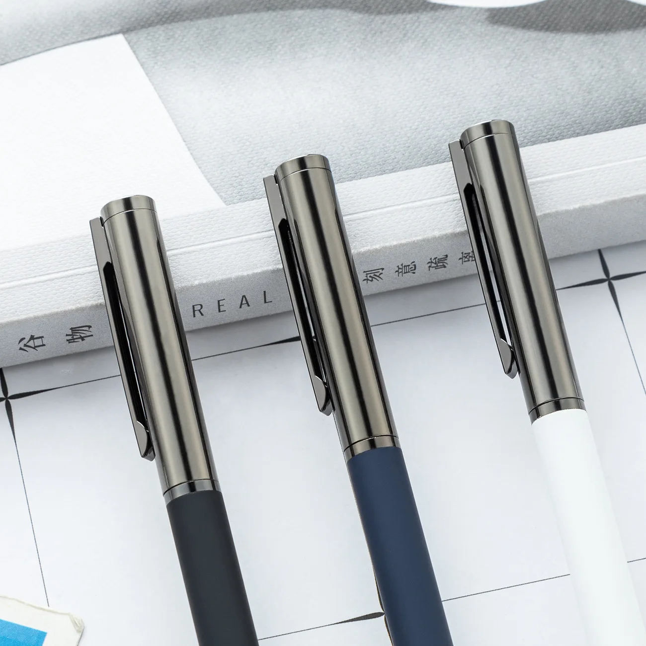 Creative office stationery business gifts Ballpoint pen can print logo Metal ballpoint pen twist ball pen