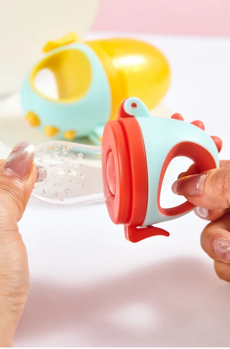 Food grade BPA free baby fruit feeder smoothie pacifier infant teething toys