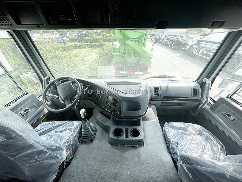 China Sinotruk Howo 4x4 4WD 16T Off road Box Stake Truck