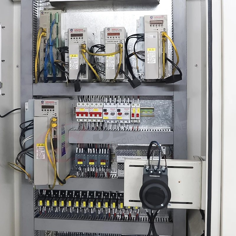 Single Spindle VMC 650 CNC Aluminium Milling Machine Center 3 Axis VMC GSK Fanuc Control System Automatic Motor Core Components