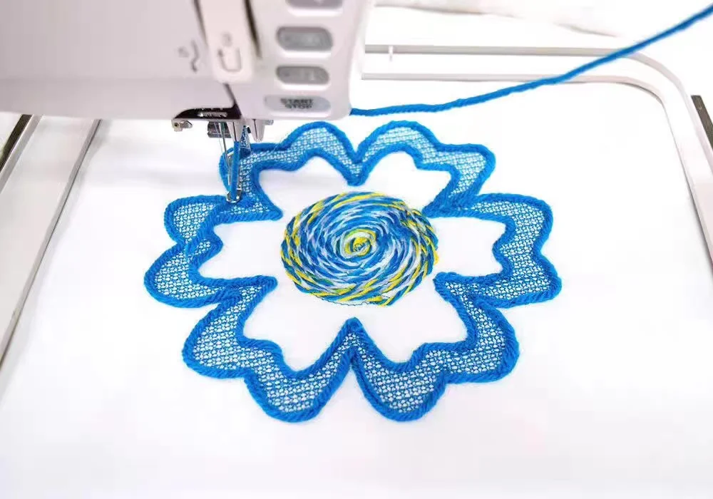 Wholesale high quality and no MOQ Janome memory craft 550e embroidery machines for sewing clothes