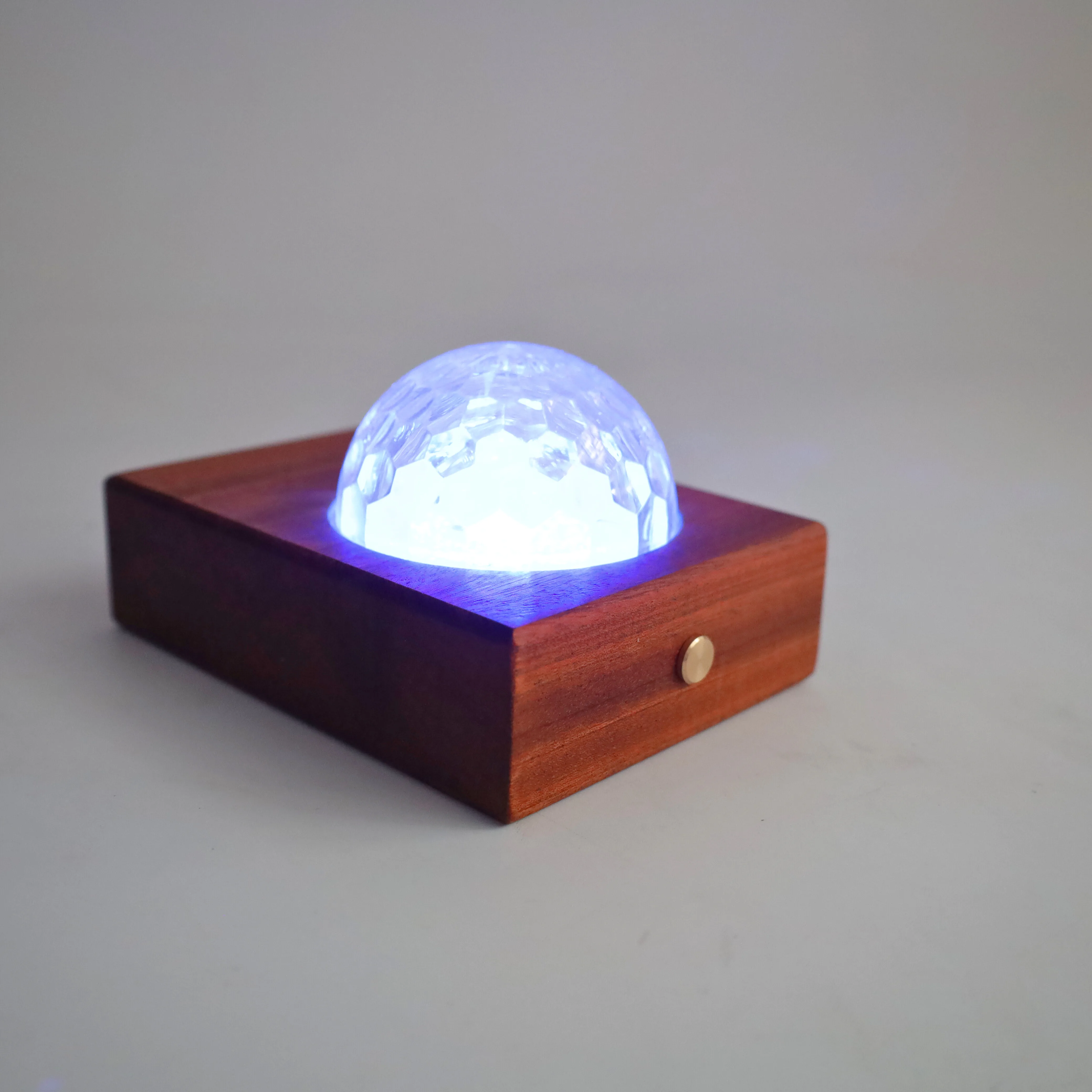RGBW Remote Control Crystal Projection Lamp Wooden Table Lamp Touch Sensor 16 Color Space Water Wave Projection