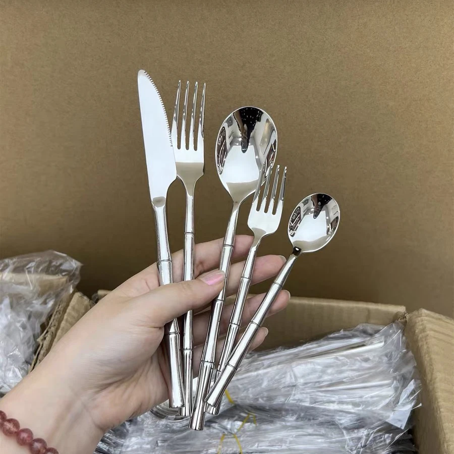 Wholesale high quality 5 Pcs Reusable Bamboo Handle 18/10 Stainless Steel Fork Knife And Spoon Cutlery Set Silverware