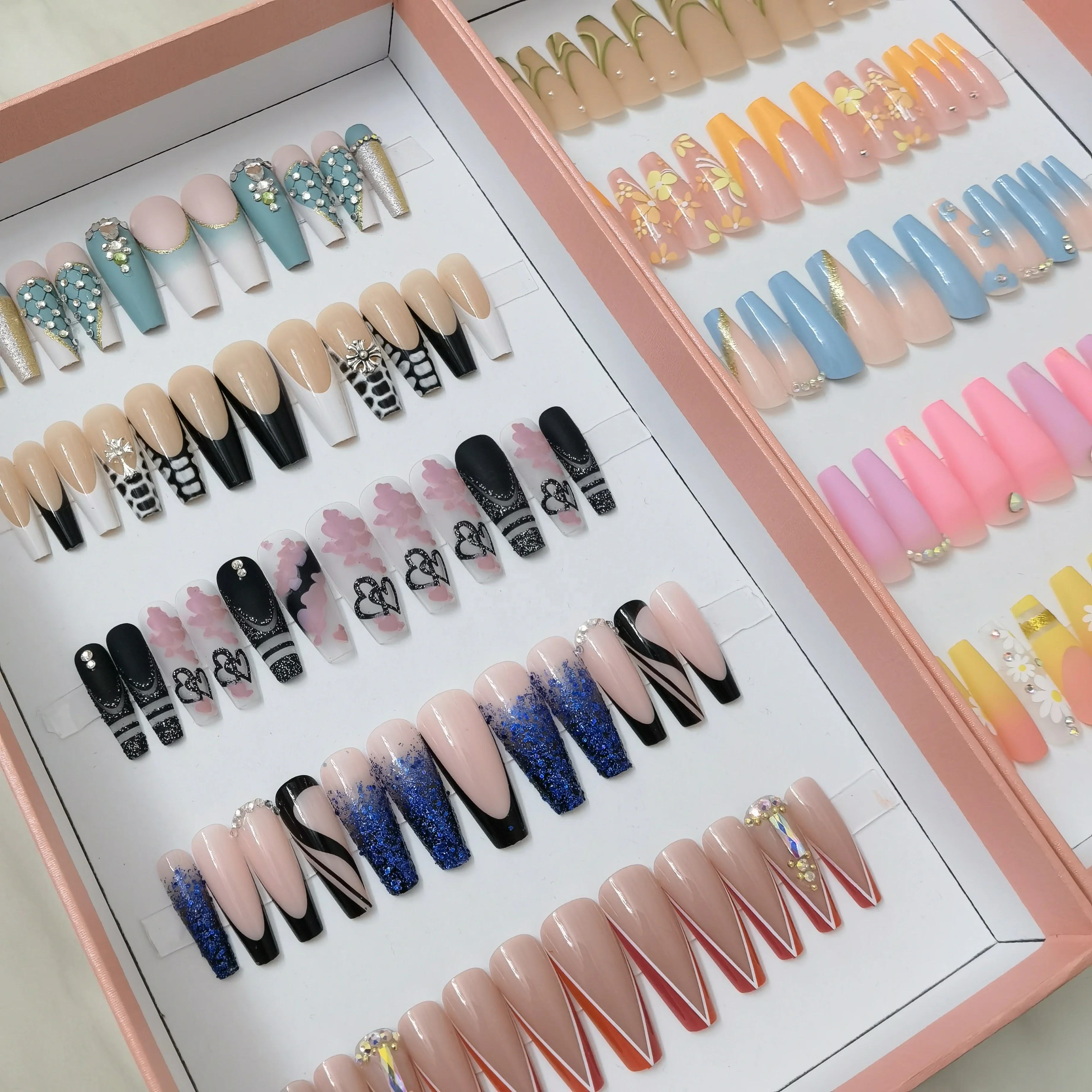 Naixi Nails Press on Nails French Tip Nails Stick Factory Hotmedium Acrylic Rice Lace ABS Trade Assurance Suppliers 0-9 Size