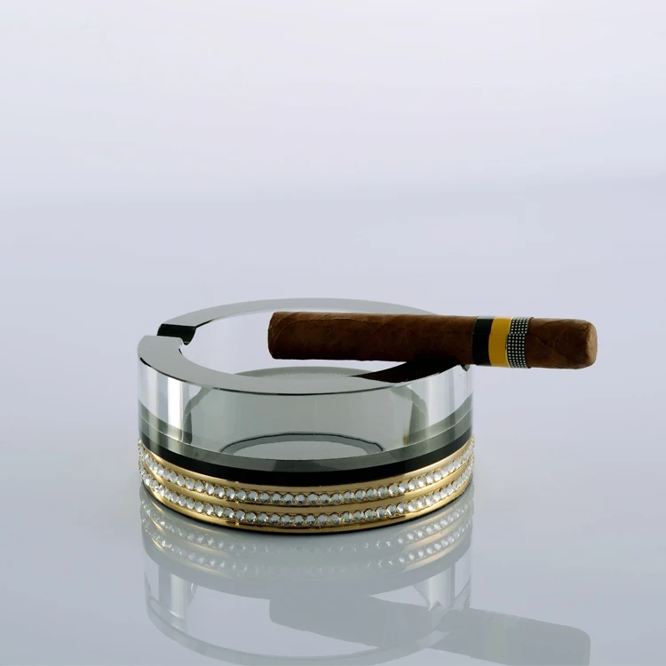 high quality  Luxury round K9 Crystal crafts Cigar Crystal Ashtray for home decoration
