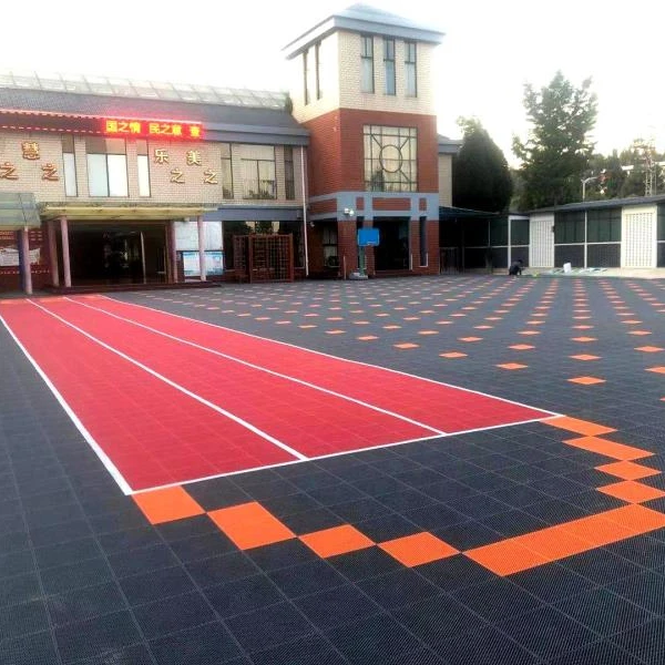 Hot sale plastic mutiuse interlocking flooring tile outdoor for roller skating rink badminton volleyball Spielplatzboden