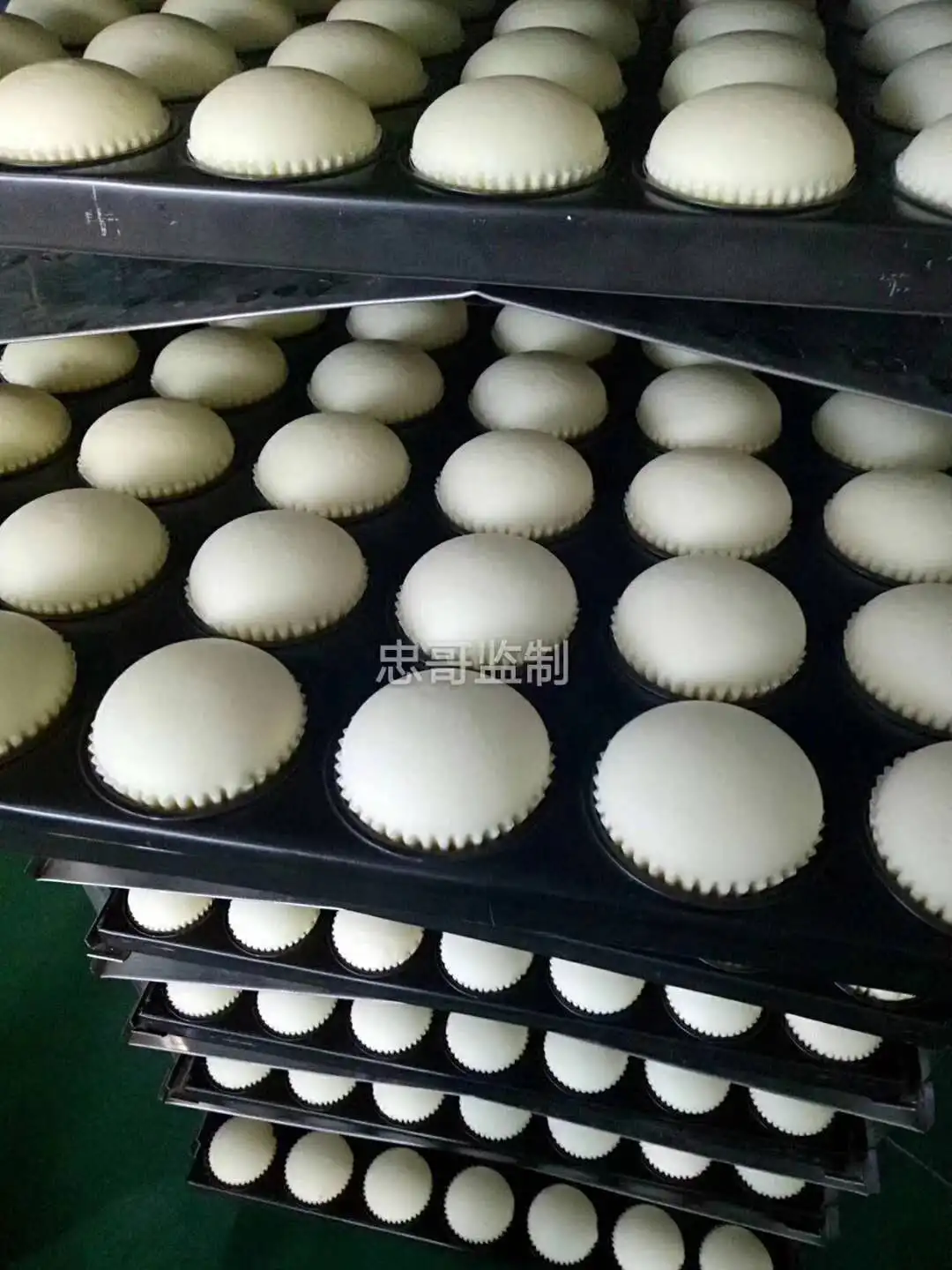 WANLI GROUP  Small Low Cost Electric Automatic Sponge Cakes Depositor Machine For Small Business