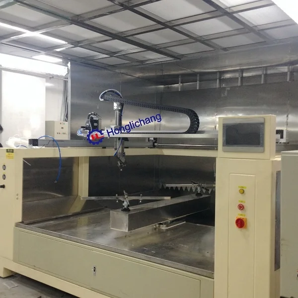 Reciprocating Automatic Paint Spraying Machine with SS Net Conveyor for Car Parts