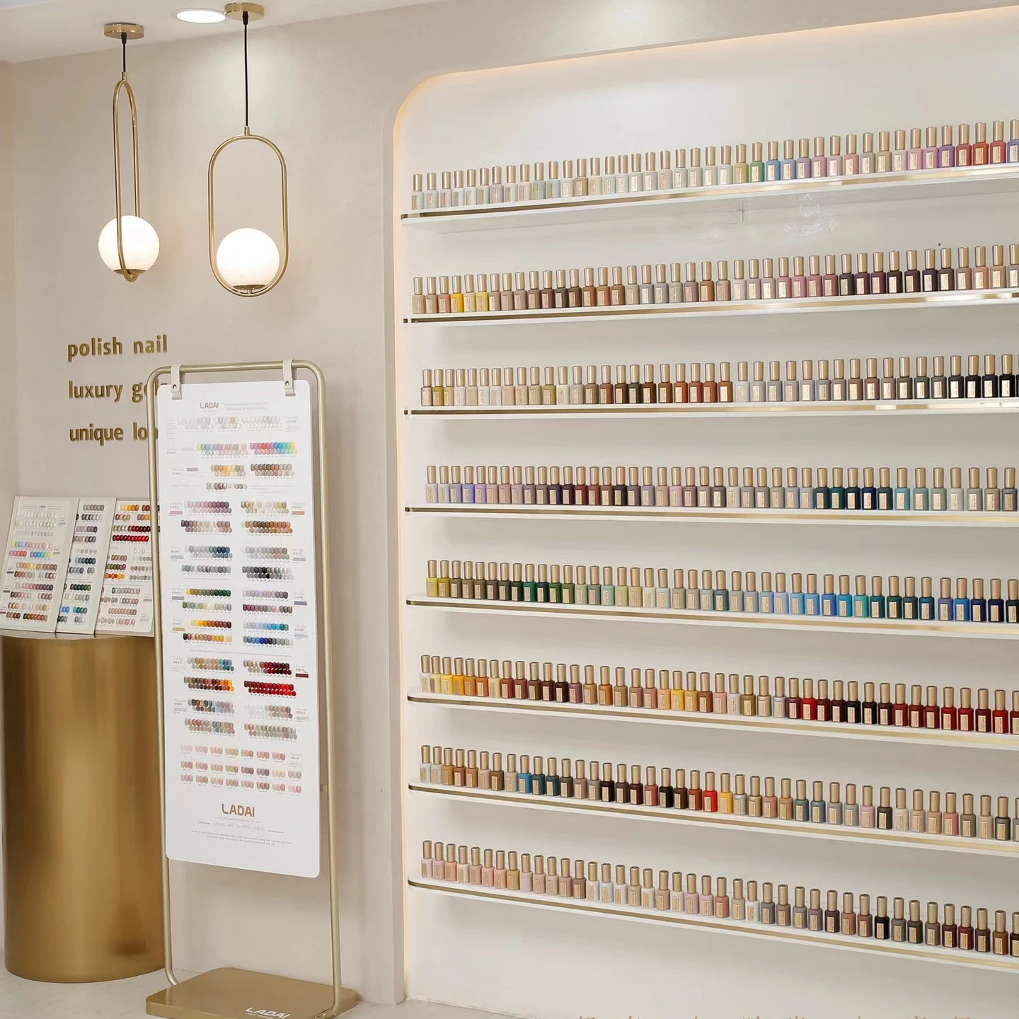 Лак Ladai эмалированный для ногтей 368 цветов