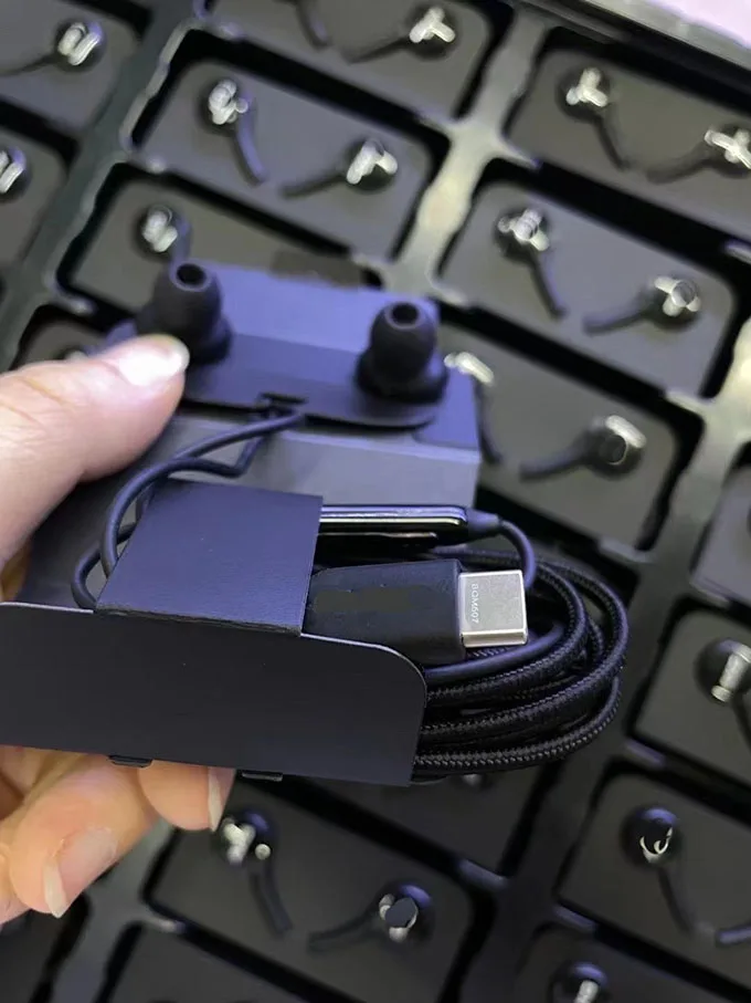 High Quality Wired Type C Earphones Headphones for Samsung USB C Earphone Earbuds for Mobile