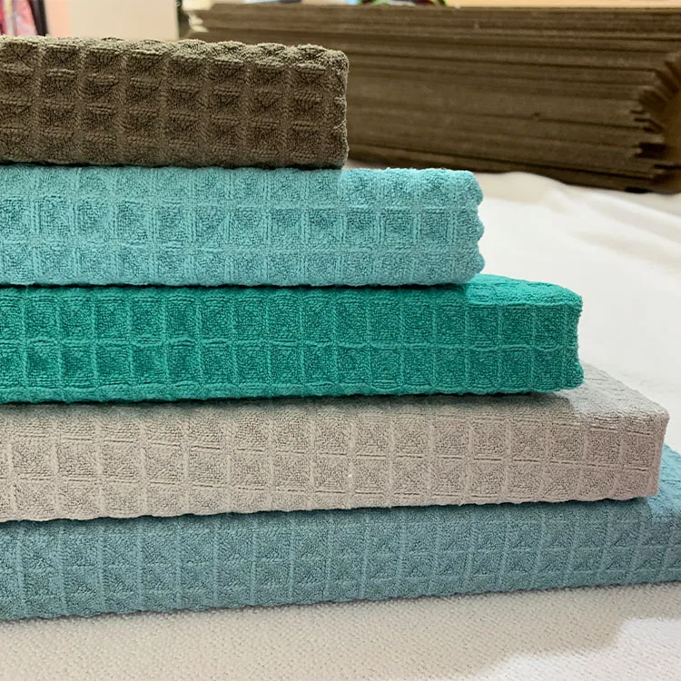 Good Absorption Plain Dyed Polyester Microfiber Big Waffle Cloth Weaving Towel Fabric