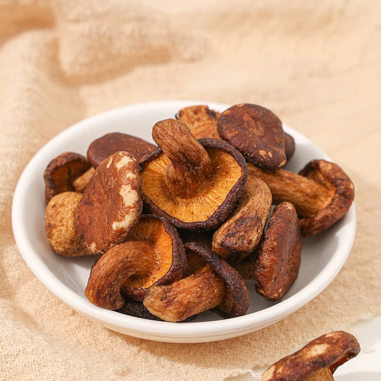 Поставка от производителя мгновенные продукты грибы Shitake вкусные закуски сушеные Shiitake