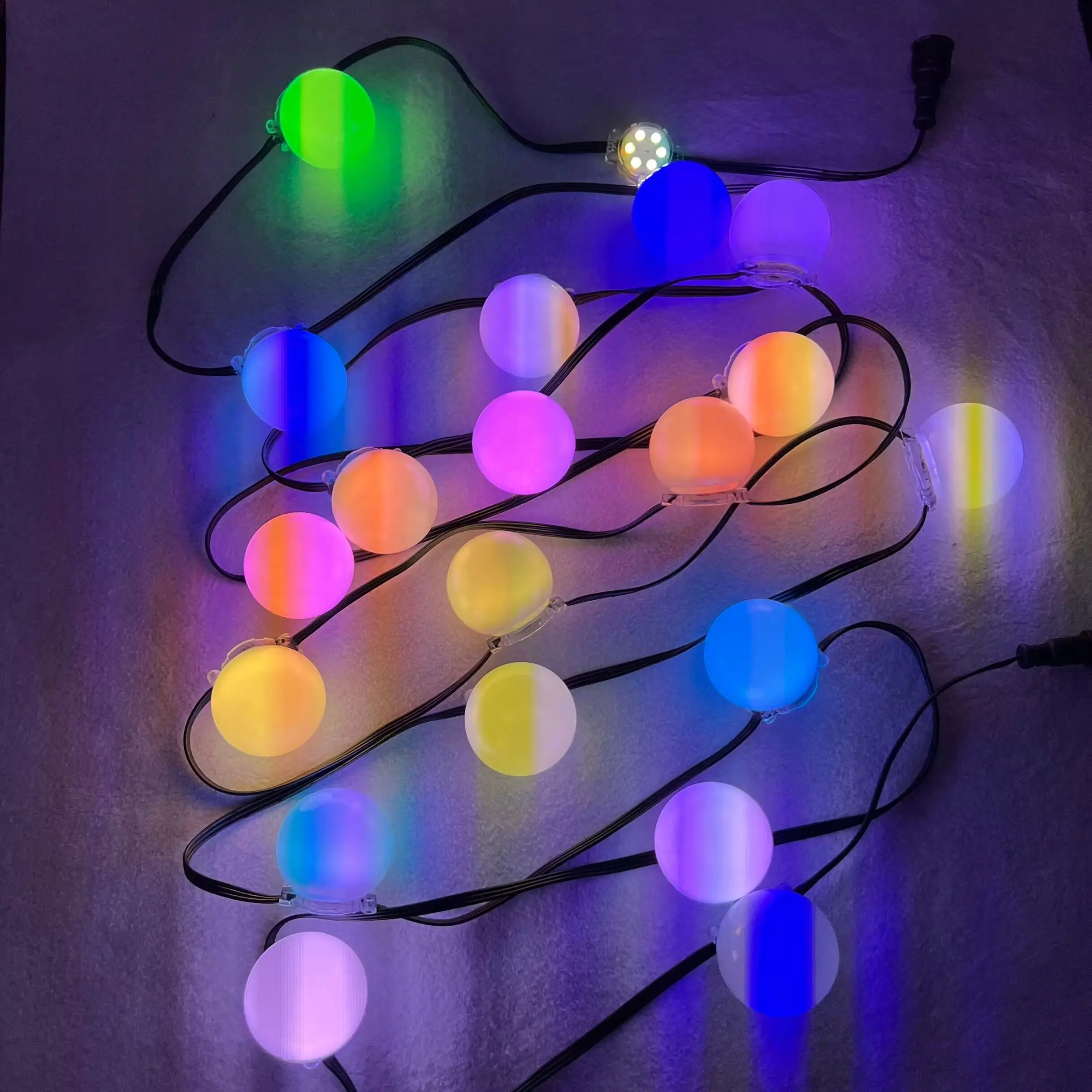 UCS2904-RGBW LED Pixel Module DC24V 30mm Diameter/50mm Cover,IP68;1.8W;Black wire Black Flat Case RGBW Led Point Lights