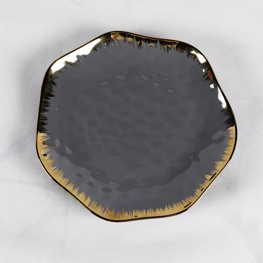 Ceramic plate with irregular design with luxury gold decal Ceramic dinnerware for  Hotel Restaurant Daily use