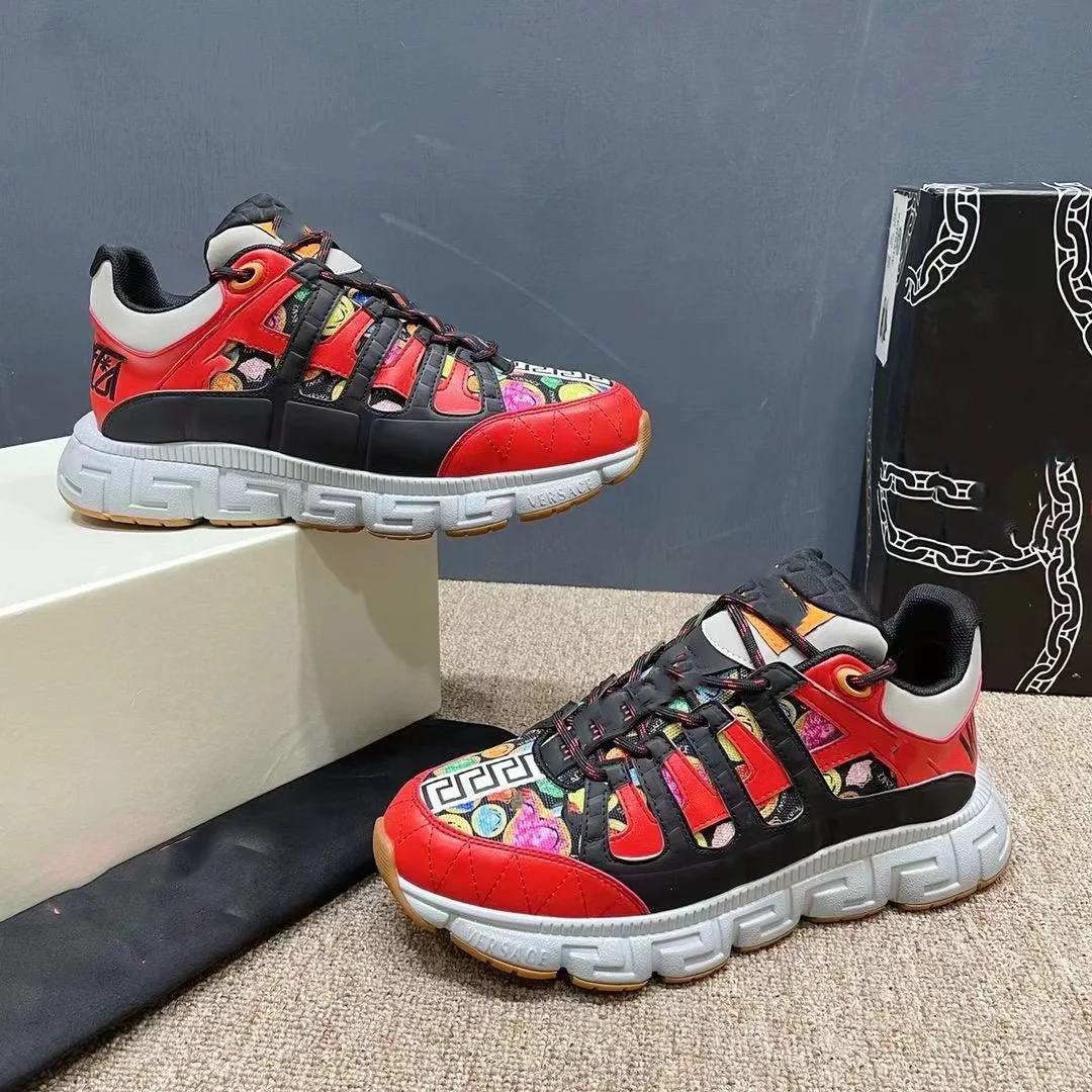 Luxury Designer Reaction Varsace Sneaker Men Women Sport Retro Walking Casual Shoes Zapatillas