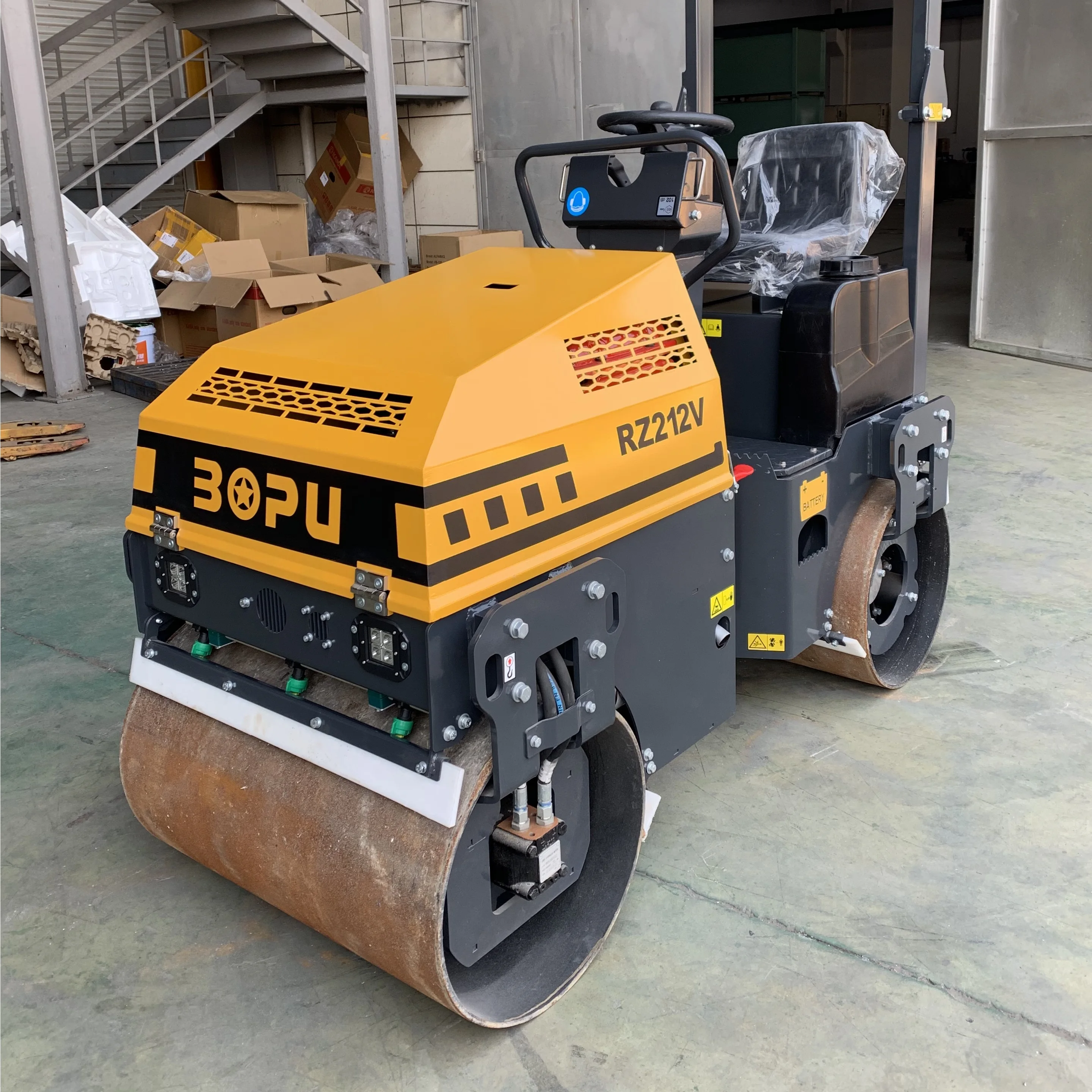 1.2 Ton Small Drivable Double Smooth Drum Asphalt Soil Concrete Vibrator Compactor Ride On Road Roller Machine With Engine