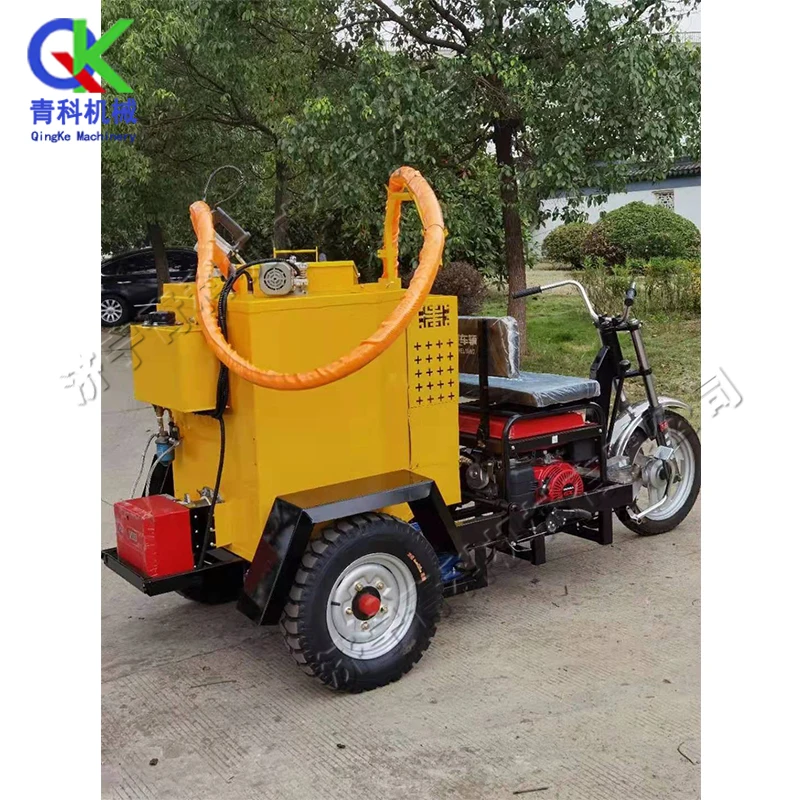 Self-driving 7-10km/h elevated bridge pavement crack expansion filling machine 6kw asphalt repair heating vehicle