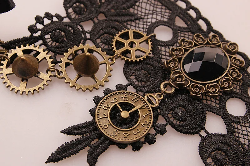 
Steampunk Alloy Gear Vintage Retro Lace Hand Chain Women Gothic Hand Ring Bracelet Finger Chain Ring Bracelet 