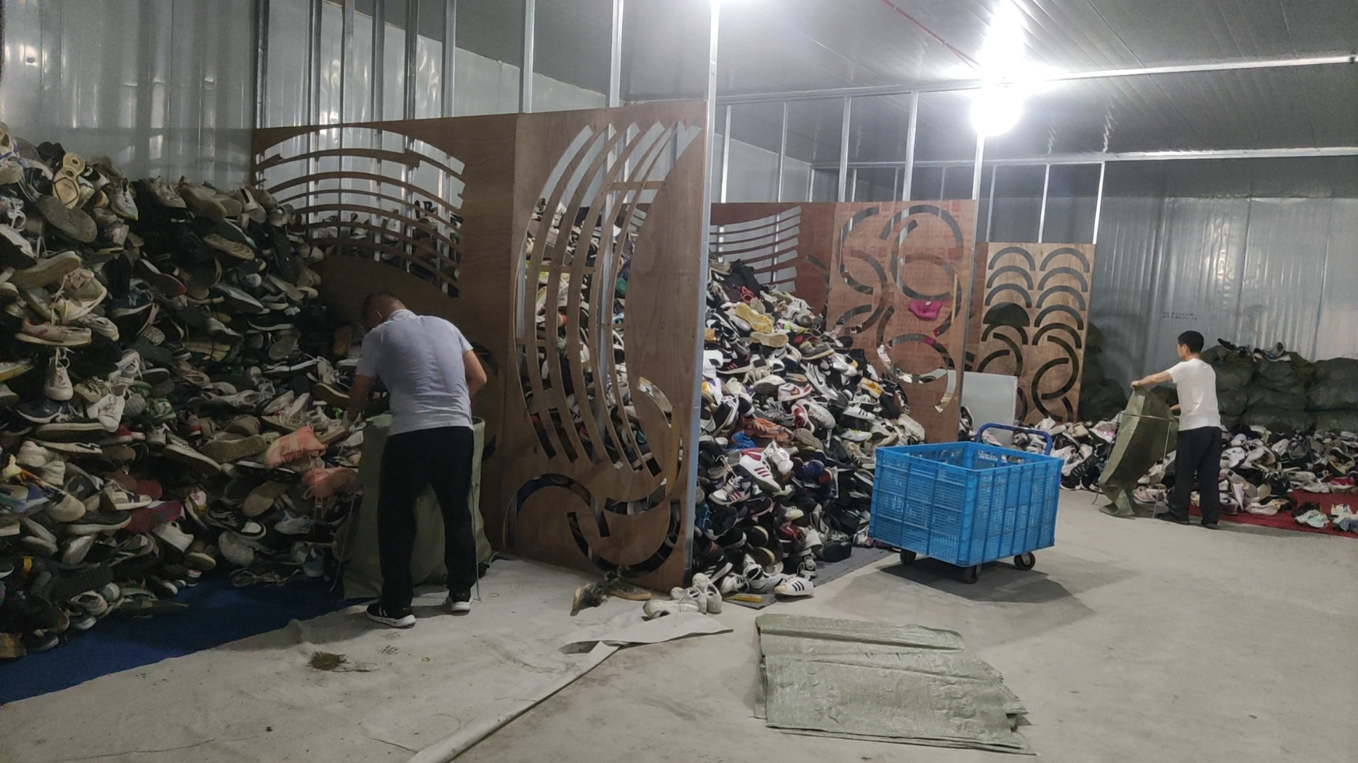 mixed cheap used women shoes in bale
