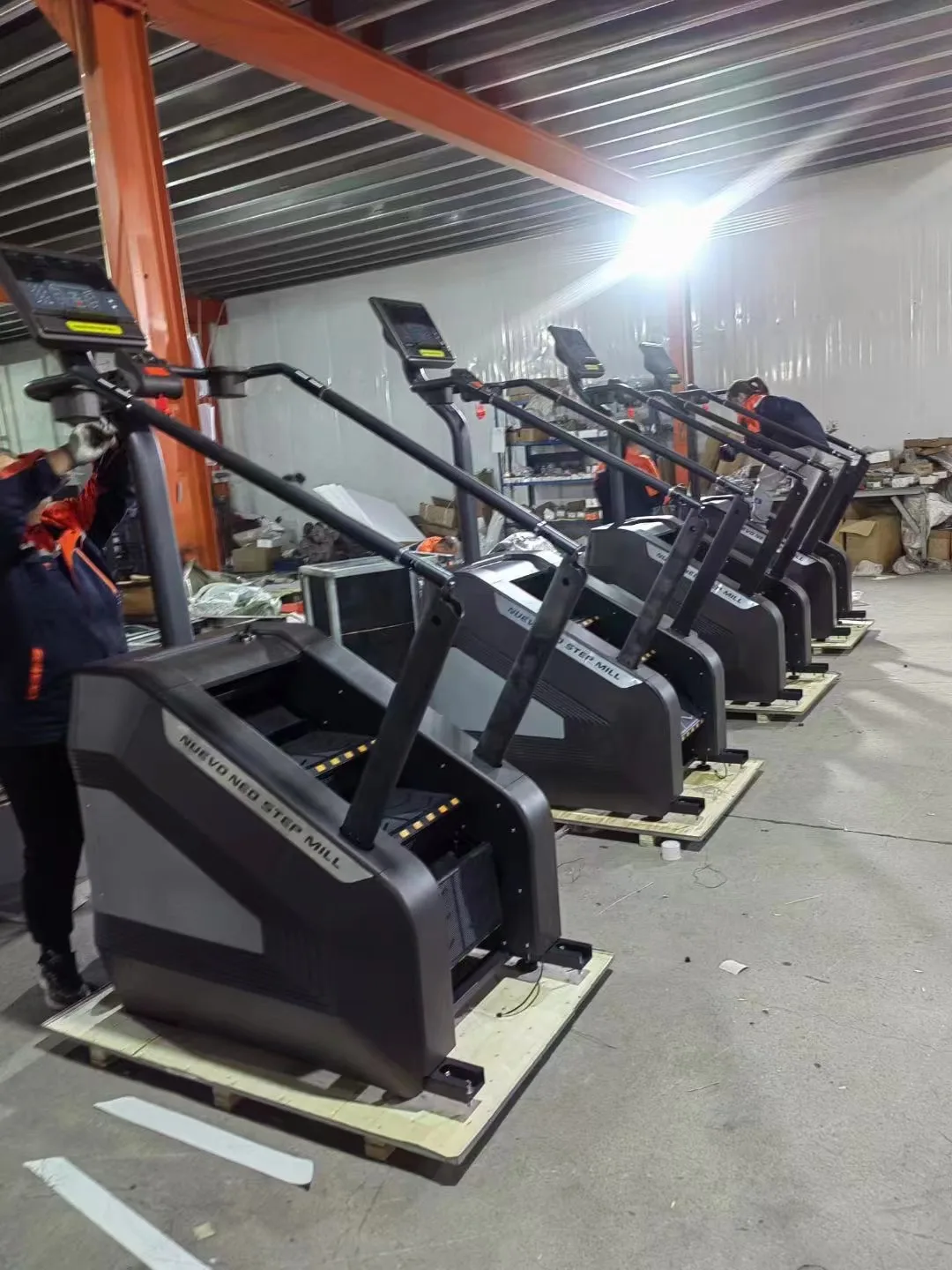 LAC081 High Quality Electric Stair Master Machine Fitness Equipment Powered Stair Climber Machine Commercial Gym Ladder